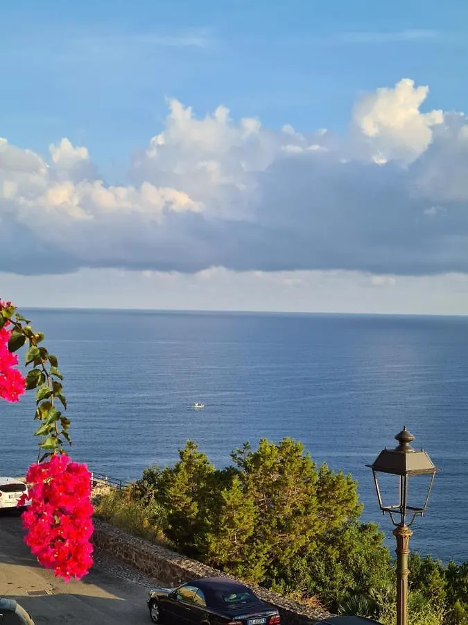 “Cielo E Mare”, Casetta Nel Cuore Del Borgo Antico / “Sky & Sea”, Charming In The Heart Of Old Village Castelsardo